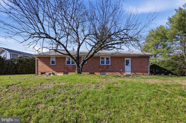 210 STAFFORD DR, Winchester, VA 22602