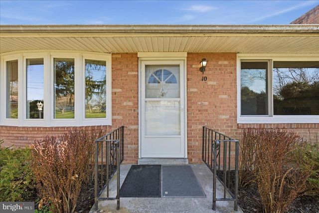 210 STAFFORD DR, Winchester, VA 22602