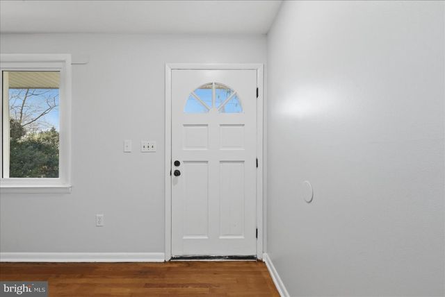 210 STAFFORD DR, Winchester, VA 22602