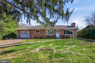 210 STAFFORD DR, Winchester, VA 22602