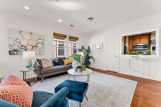 595 22nd St, Oakland, CA 94612