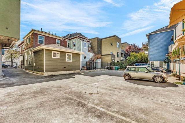 595 22nd St, Oakland, CA 94612