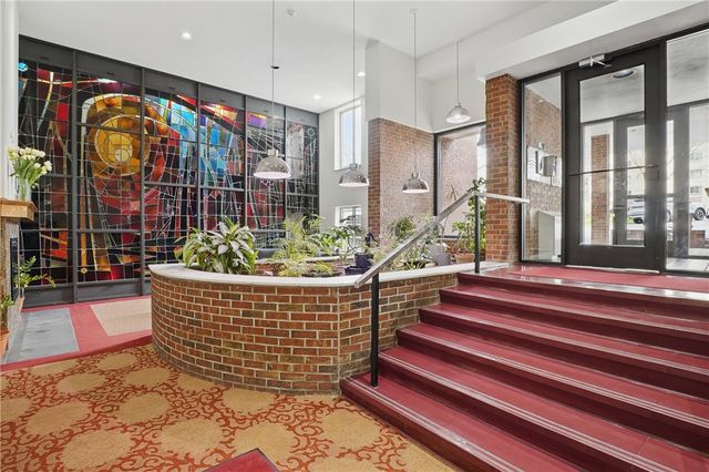 5 Bayard Road 219, Shadyside, PA 15213