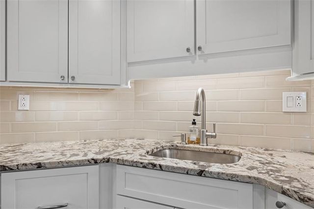 5 Bayard Road 219, Shadyside, PA 15213