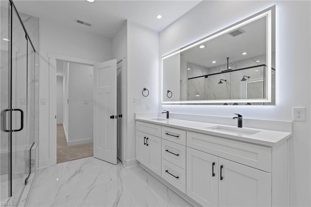 12 Ferguson CV, Newport News, VA 23606