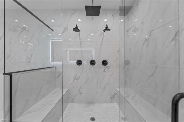 12 Ferguson CV, Newport News, VA 23606