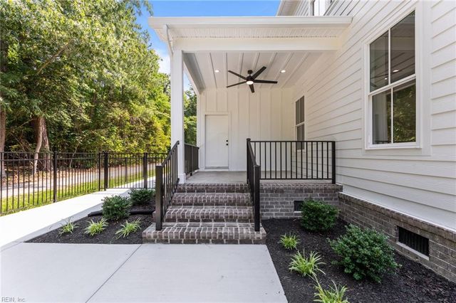 12 Ferguson CV, Newport News, VA 23606