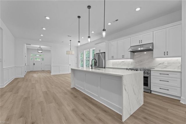 12 Ferguson CV, Newport News, VA 23606