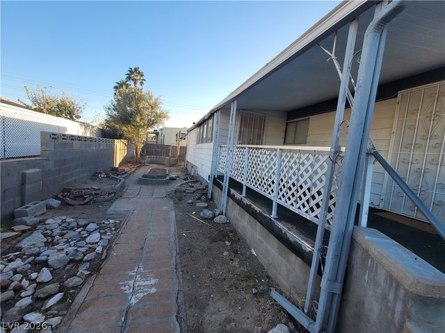 5495 Everglade Street, Las Vegas, NV 89142