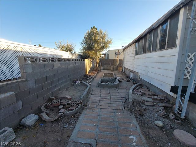5495 Everglade Street, Las Vegas, NV 89142