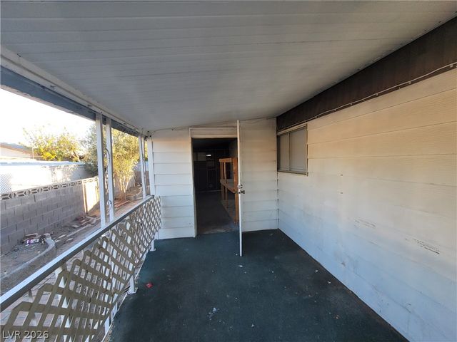 5495 Everglade Street, Las Vegas, NV 89142