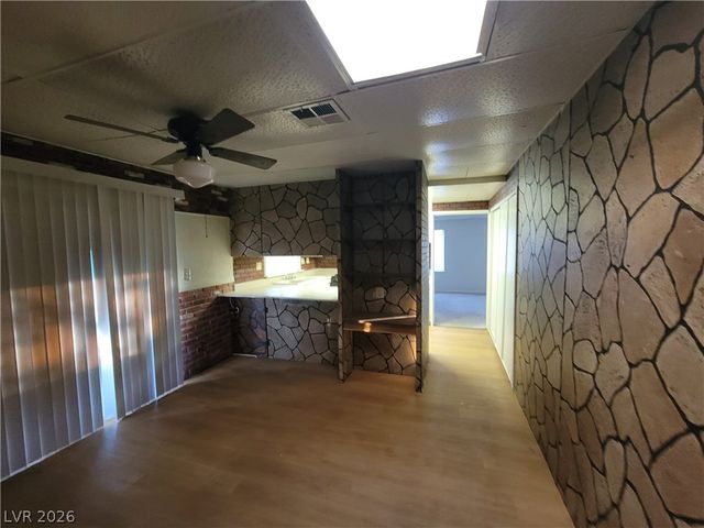 5495 Everglade Street, Las Vegas, NV 89142