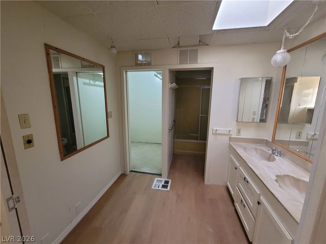 5495 Everglade Street, Las Vegas, NV 89142