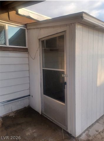 5495 Everglade Street, Las Vegas, NV 89142