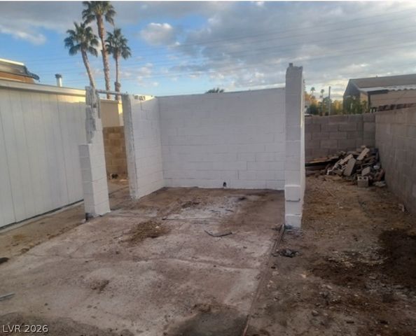 5495 Everglade Street, Las Vegas, NV 89142