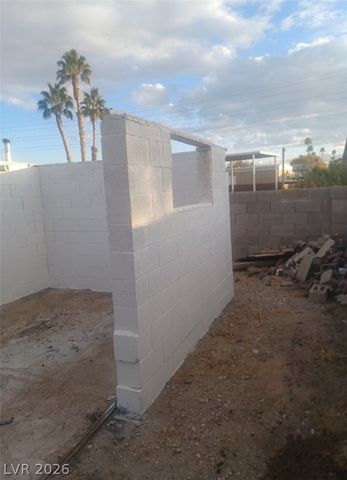 5495 Everglade Street, Las Vegas, NV 89142