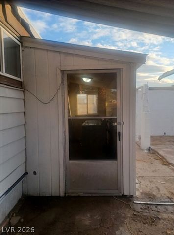 5495 Everglade Street, Las Vegas, NV 89142