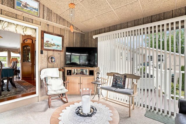 37 Sweet Hill Road, Plaistow, NH 03865