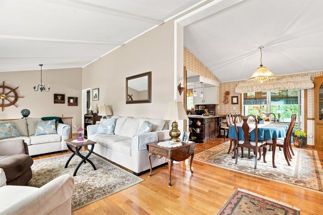 37 Sweet Hill Road, Plaistow, NH 03865
