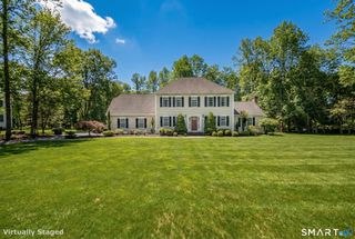 10 Stonewall Lane, Clinton, CT 06413