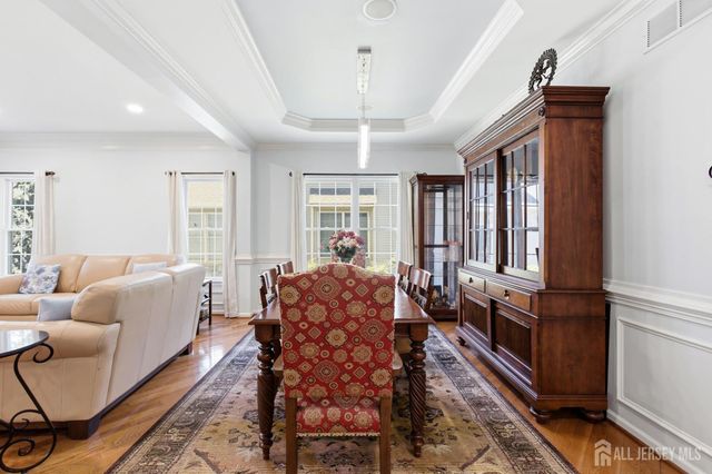 17 Tree Swallow Drive, Princeton, NJ 08540