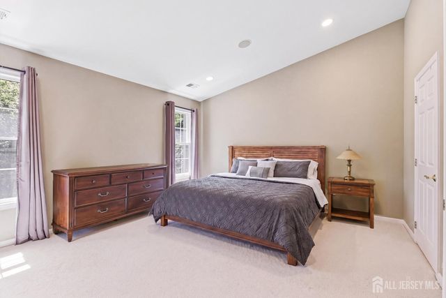 17 Tree Swallow Drive, Princeton, NJ 08540