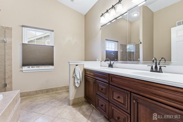 17 Tree Swallow Drive, Princeton, NJ 08540