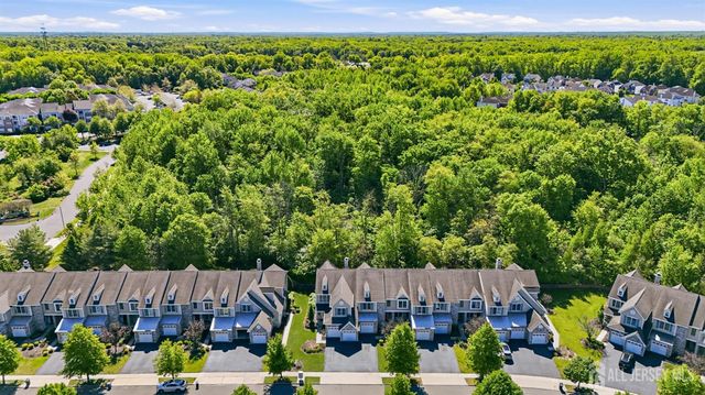 17 Tree Swallow Drive, Princeton, NJ 08540
