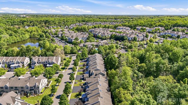 17 Tree Swallow Drive, Princeton, NJ 08540