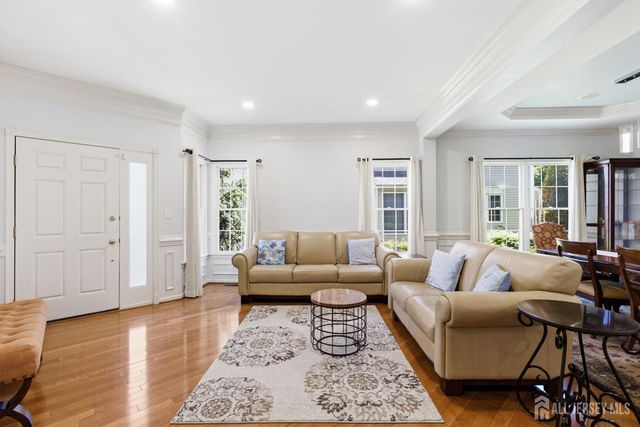 17 Tree Swallow Drive, Princeton, NJ 08540