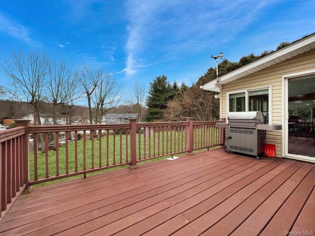 6 Hannah Lane, Valley Cottage, NY 10989