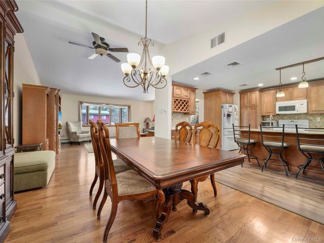 6 Hannah Lane, Valley Cottage, NY 10989