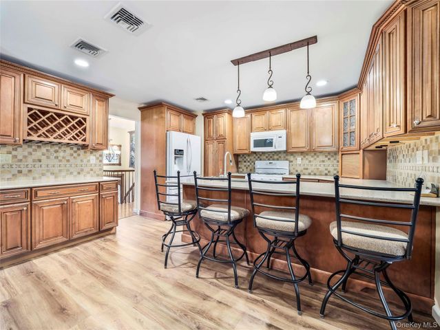 6 Hannah Lane, Valley Cottage, NY 10989