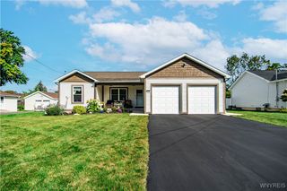 4984 Richmond Avenue North, Hamburg, NY 14219