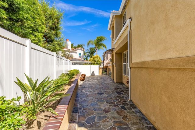 28040 Via De Costa, San Juan Capistrano, CA 92675