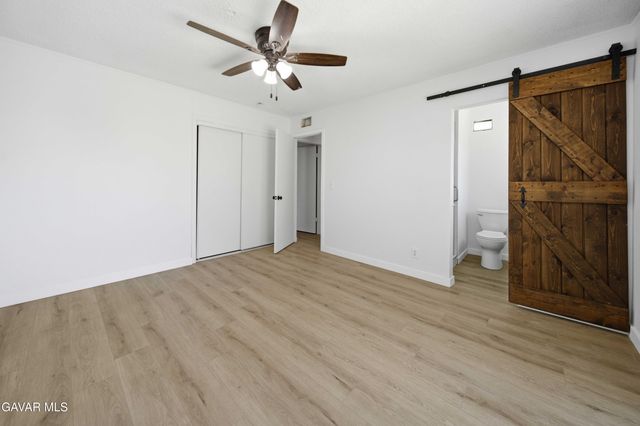1040 W Avenue H 1, Lancaster, CA 93534