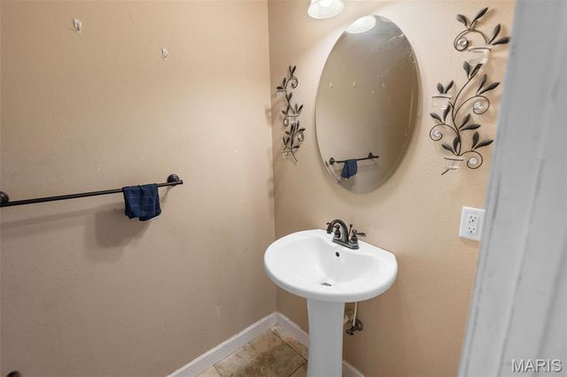 806 Erika Leigh Court, Caseyville, IL 62232