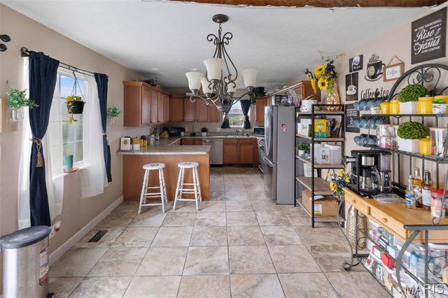 806 Erika Leigh Court, Caseyville, IL 62232