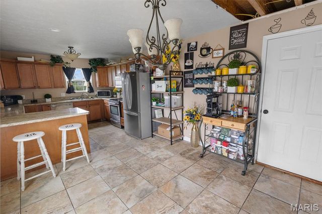 806 Erika Leigh Court, Caseyville, IL 62232