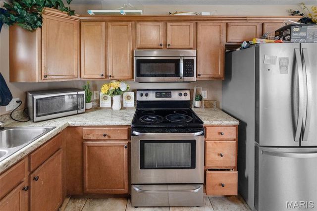 806 Erika Leigh Court, Caseyville, IL 62232