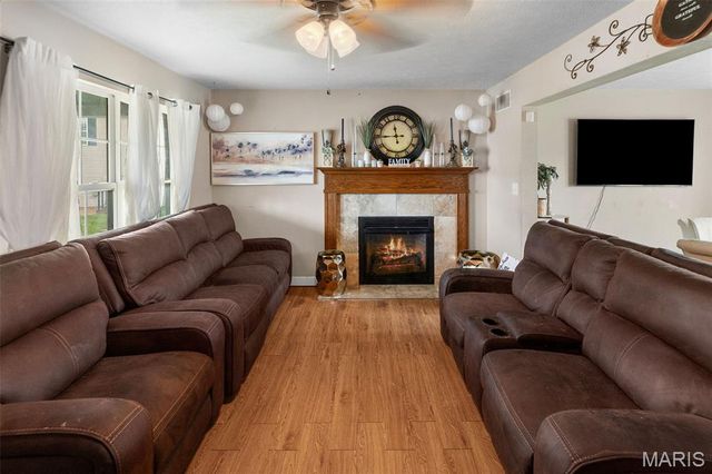806 Erika Leigh Court, Caseyville, IL 62232