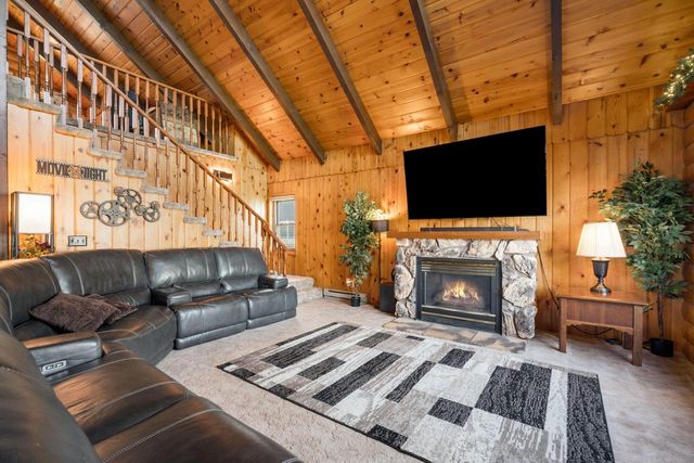 N10394 Howard DRIVE, Fox Lake, WI 53933