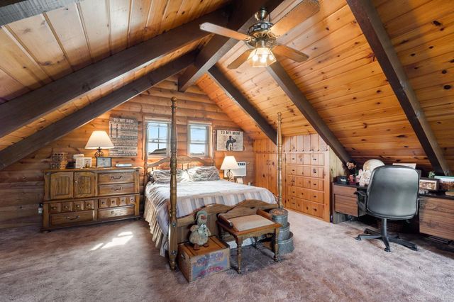 N10394 Howard DRIVE, Fox Lake, WI 53933