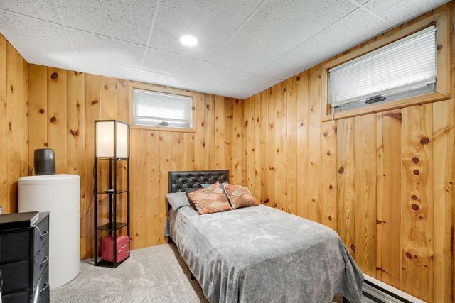 N10394 Howard DRIVE, Fox Lake, WI 53933