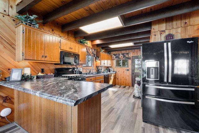 N10394 Howard DRIVE, Fox Lake, WI 53933