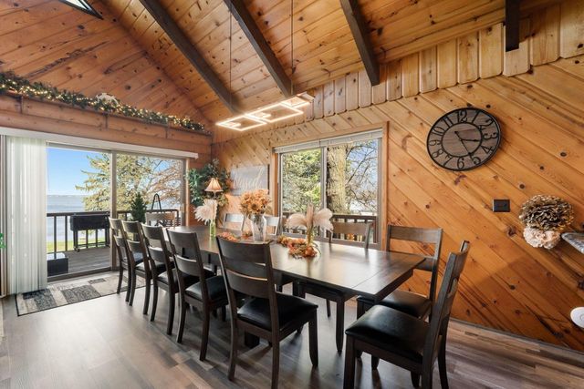 N10394 Howard DRIVE, Fox Lake, WI 53933