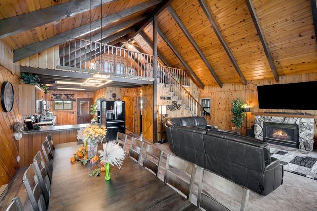 N10394 Howard DRIVE, Fox Lake, WI 53933