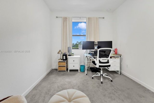 15953 SW 2nd Pl, Pembroke Pines, FL 33027