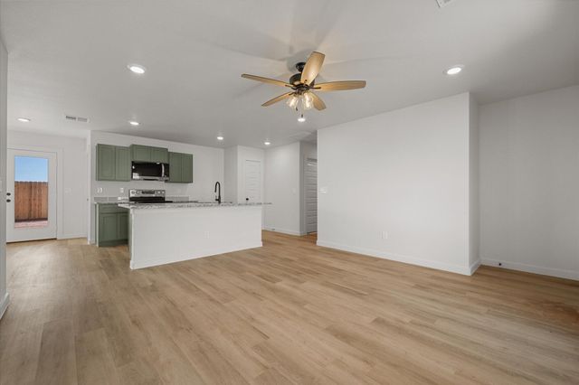 515 E 24th Street, Wolfforth, TX 79382