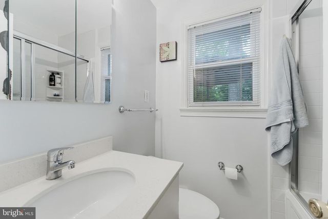 110 LYNNMOOR DR, Silver Spring, MD 20901